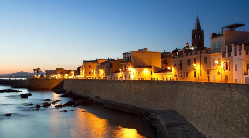 Casa Vacanze San Michele Alghero Bagian luar foto